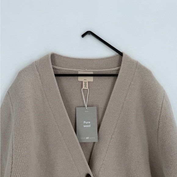 H&M Sweaters - H&M Premium Selection Knitted Pure Wool Structured Beige Cardigan